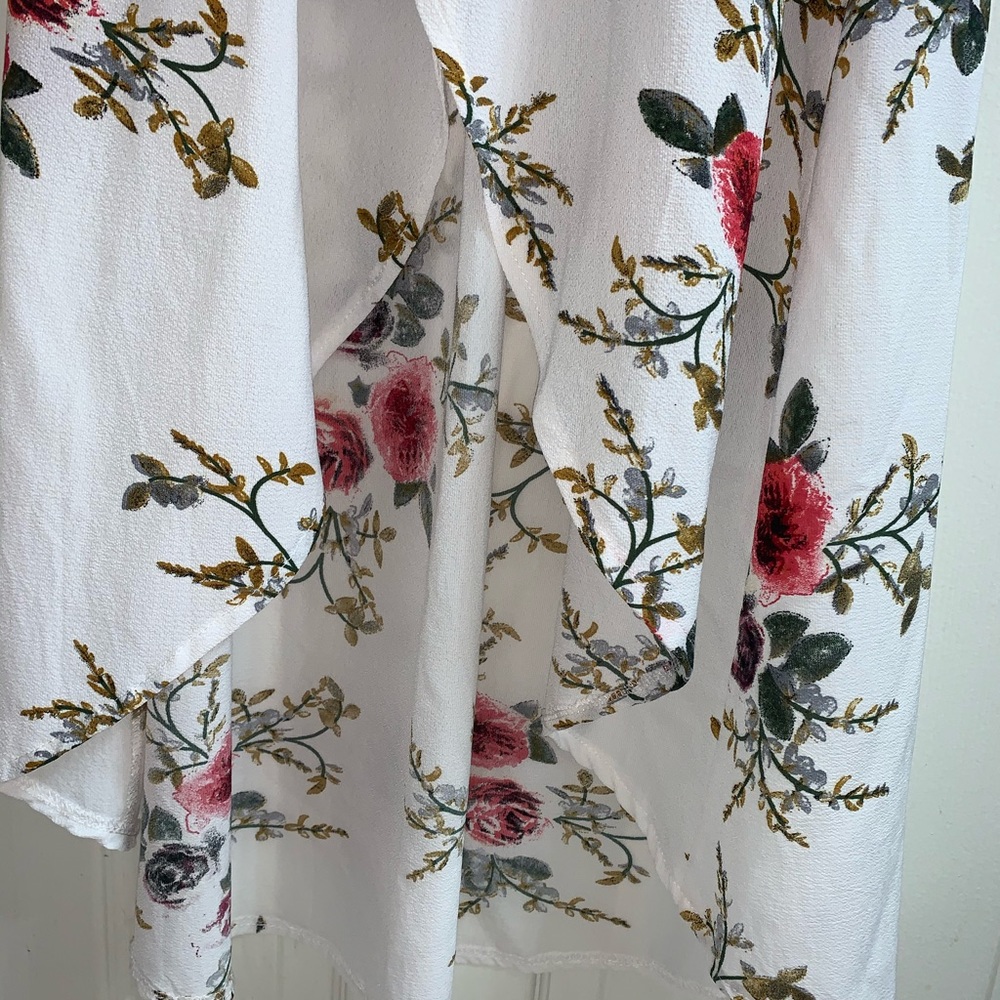 Floral romantic dress NEW  White, colorful